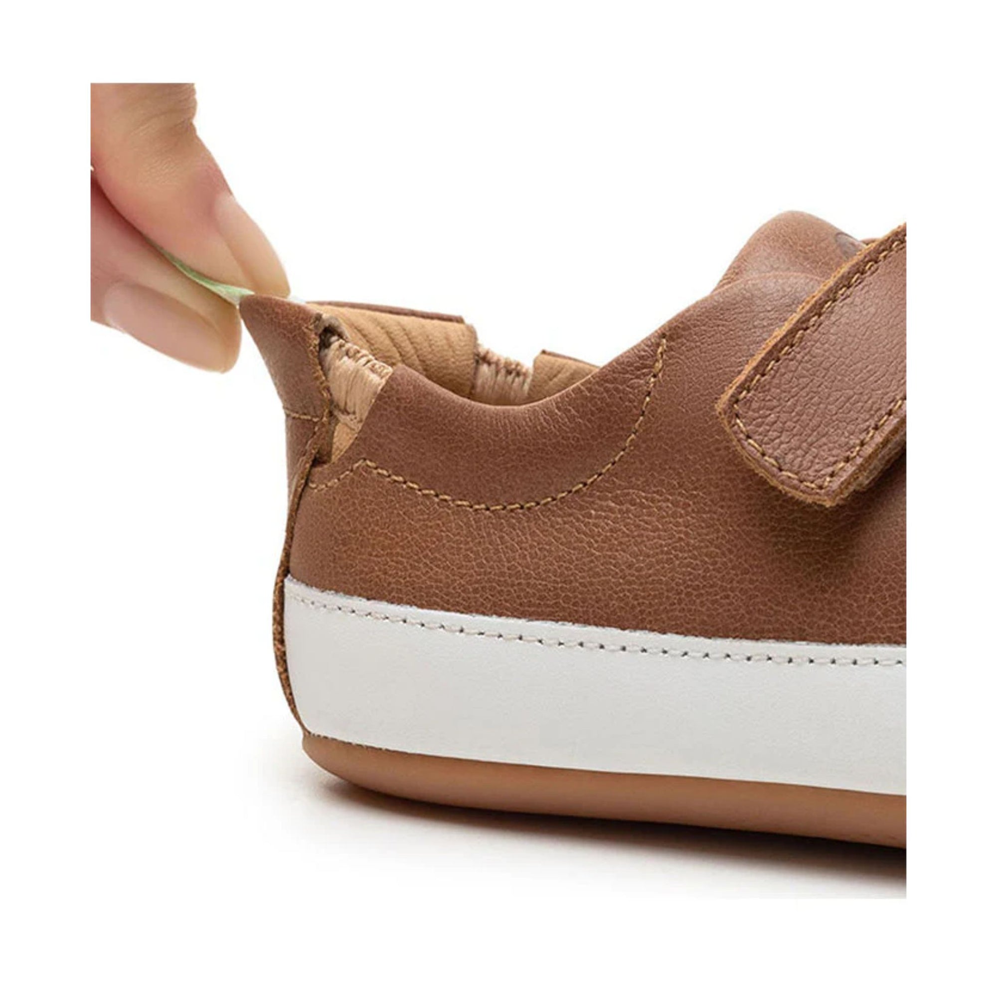 Tip Toey Joey Bossy Sneakers - Whisky / White