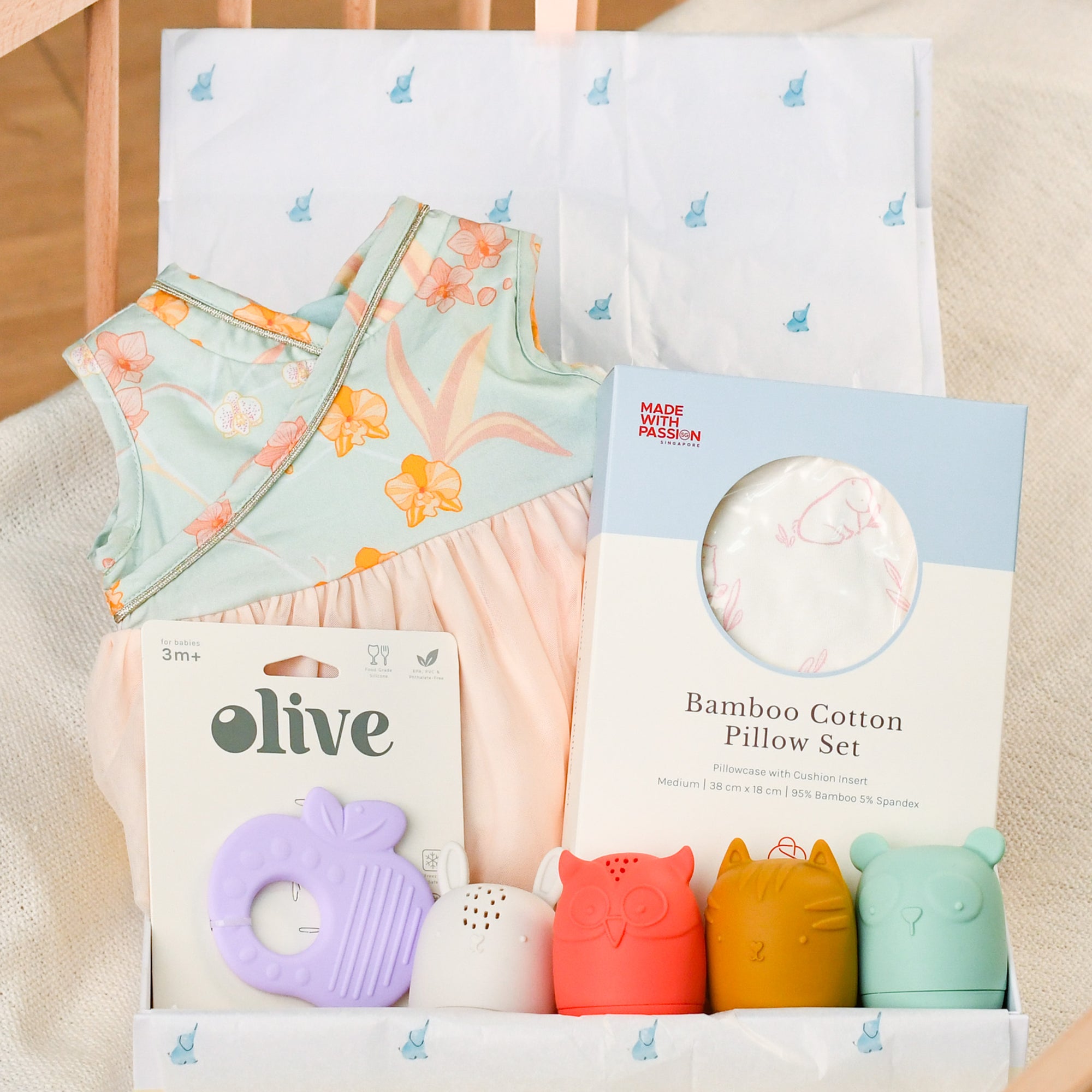 Flare Tulle Cheongsam Gift Set | The Elly Store