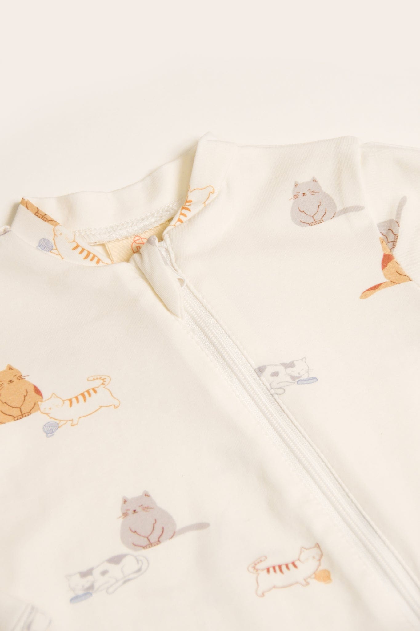 Cat-printed baby sleep sack (DSC_2626)