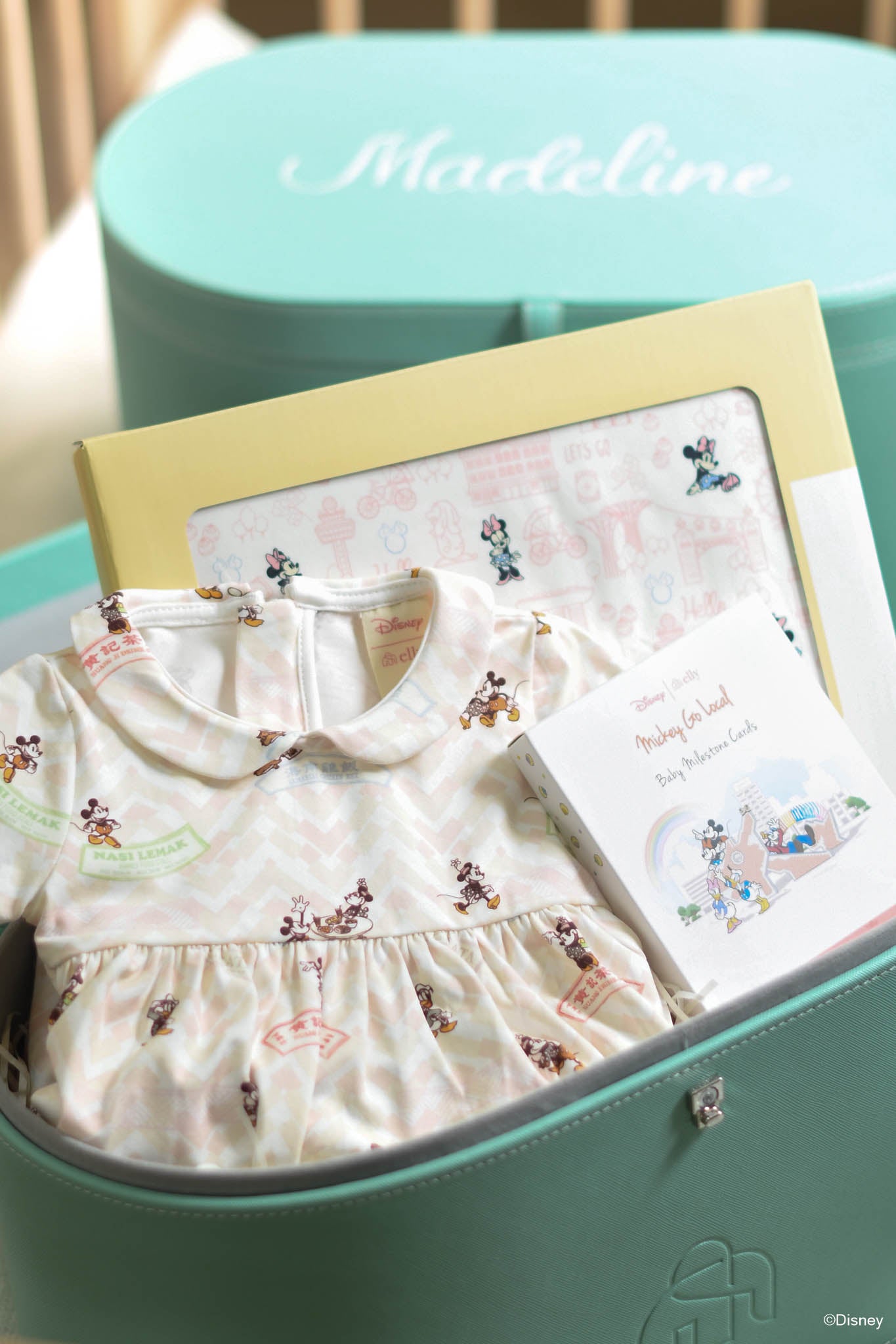 Pink Mickey & Minnie Personalised Turquoise Gift Set