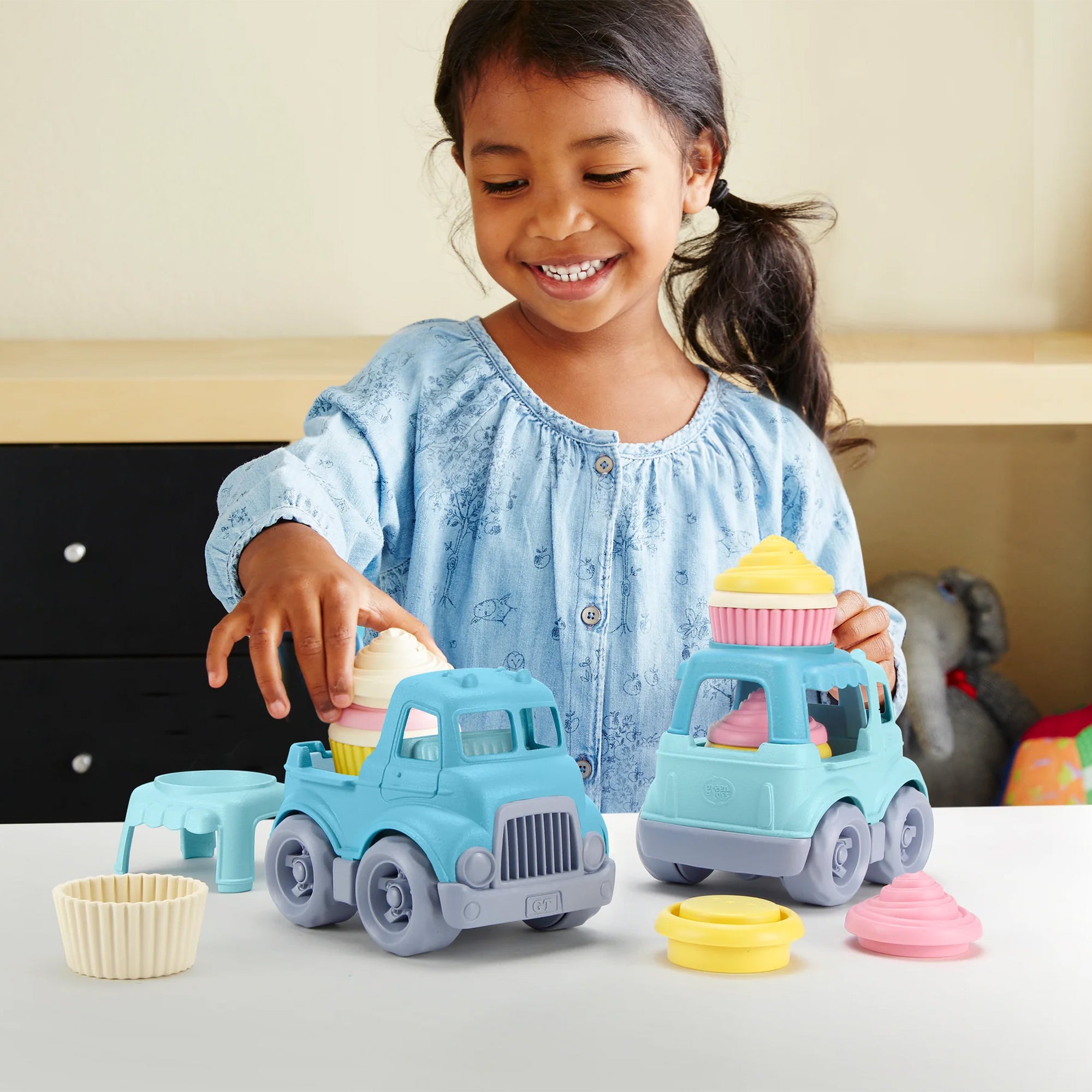 Green Toys Cupcake Truck | The Elly Store