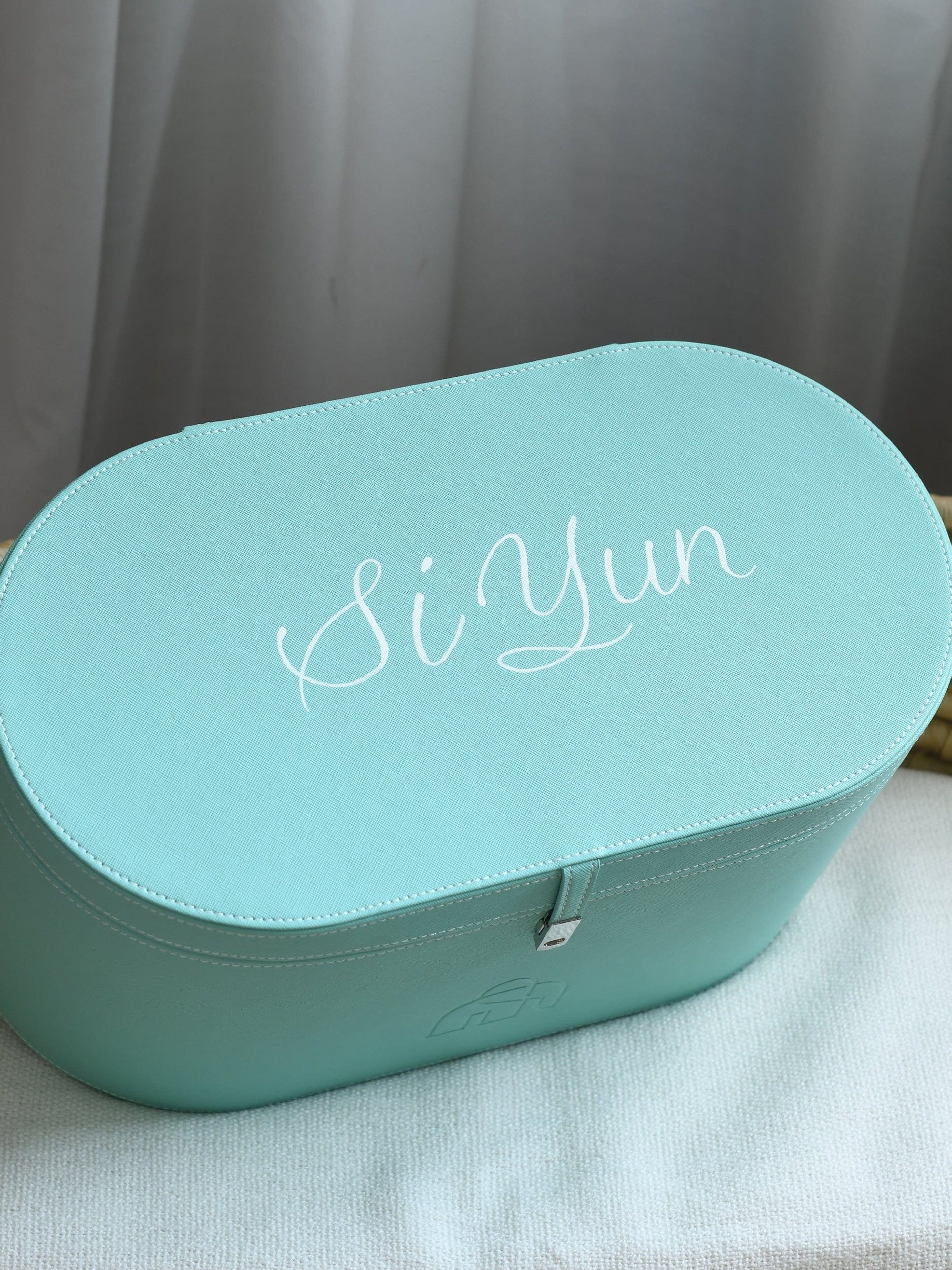 Keepsake Box for Si Yun, turquoise with white script