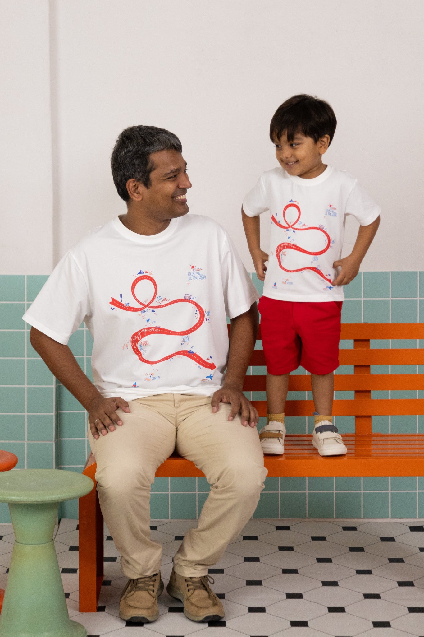 Travelogue Tee - twinning styles