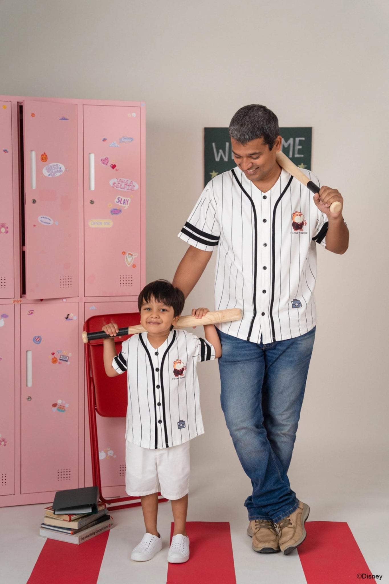 Disney | elly - Adult Baseball Tee Black Lemming