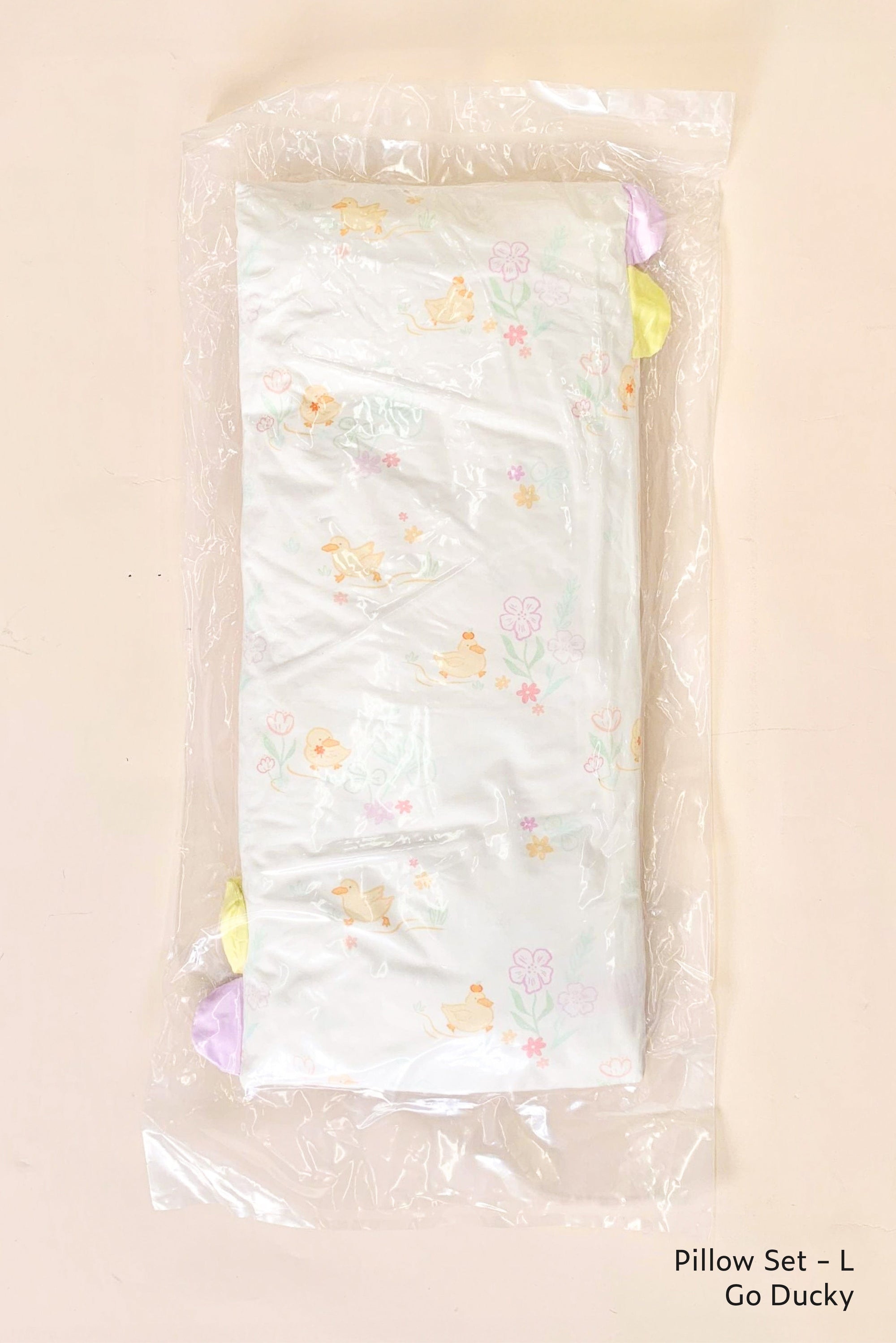 Go Ducky pillow set L, exploded view in plastic.