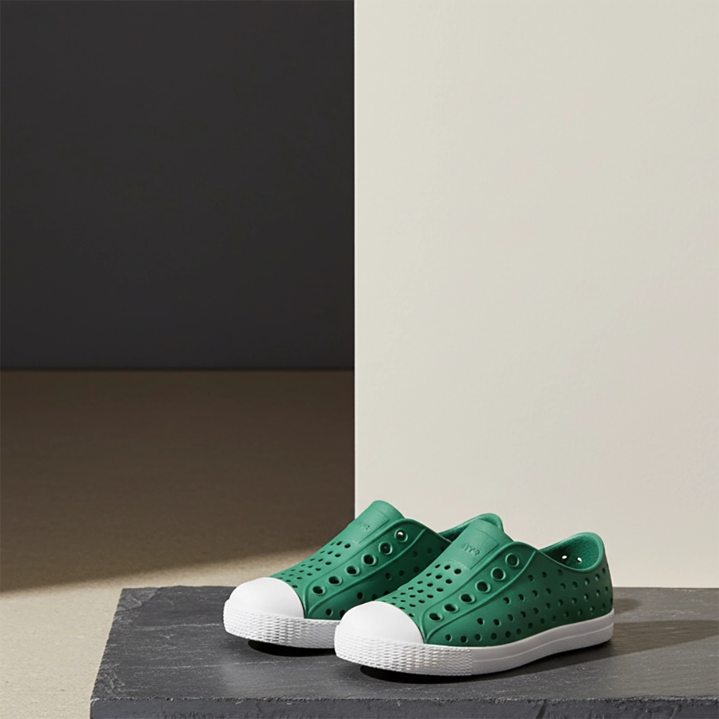 Native Jefferson kids shoes in alphine green