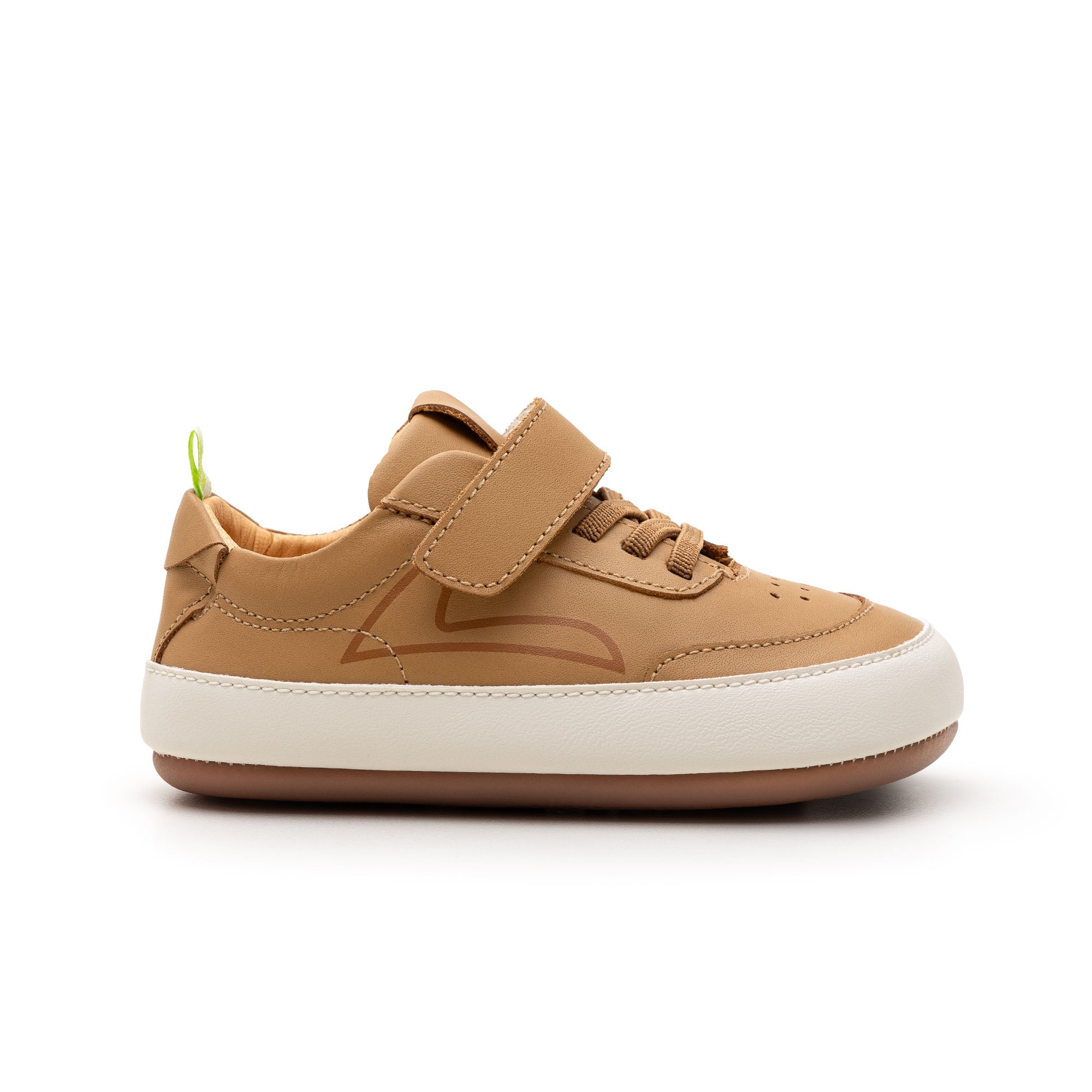 Outline Sneakers Hay