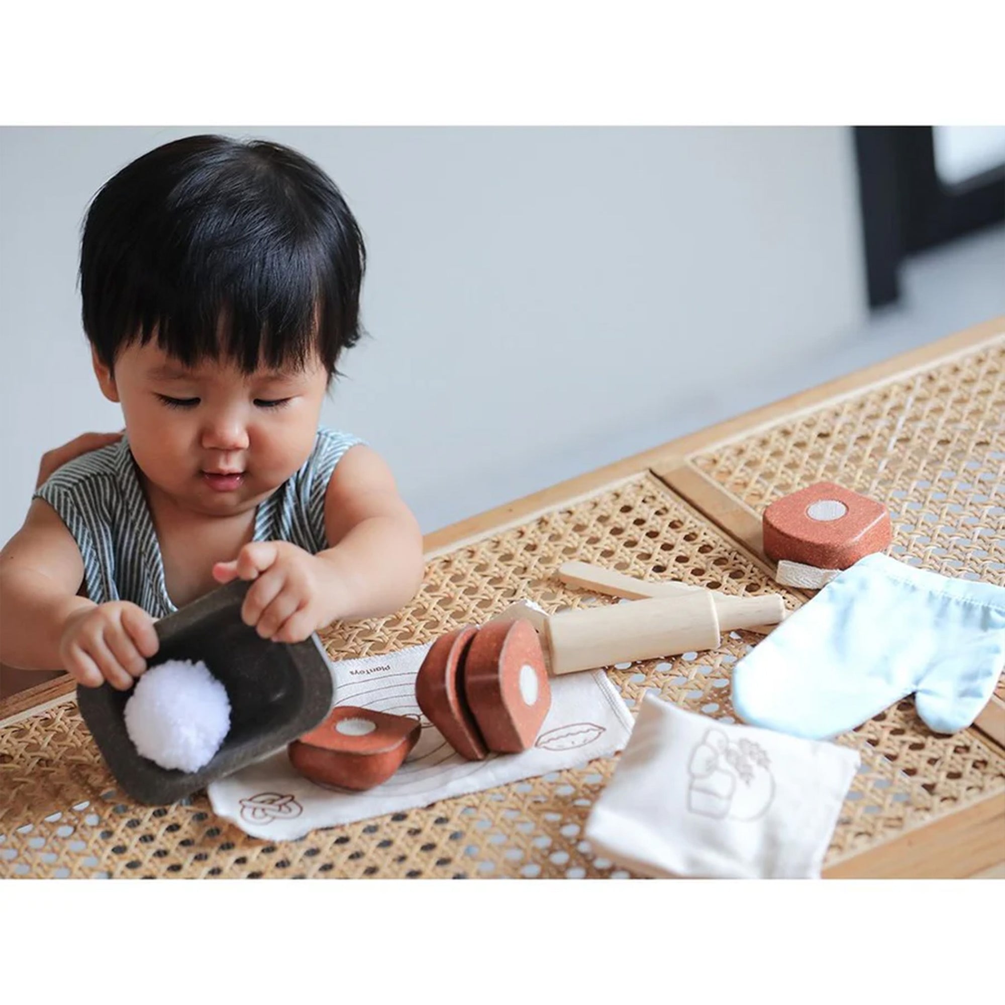 The Elly Store | Plan Toys Bread Loaf Set