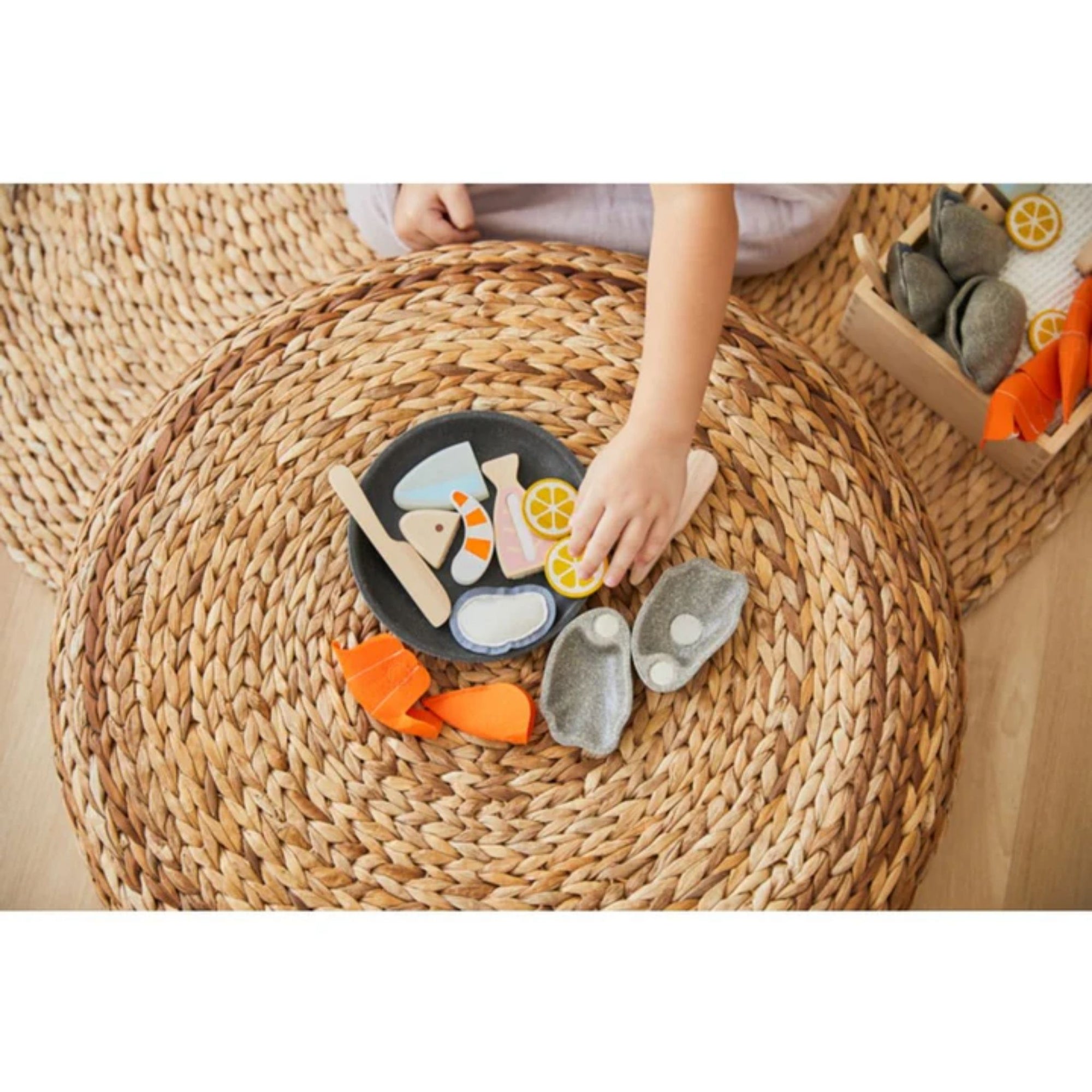 Plan Toys Seafood Platter
