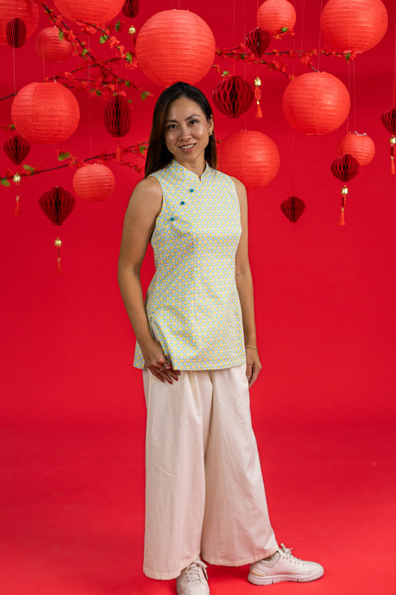 Ladies Peony Fitted Top - Yellow Blue Mosaic