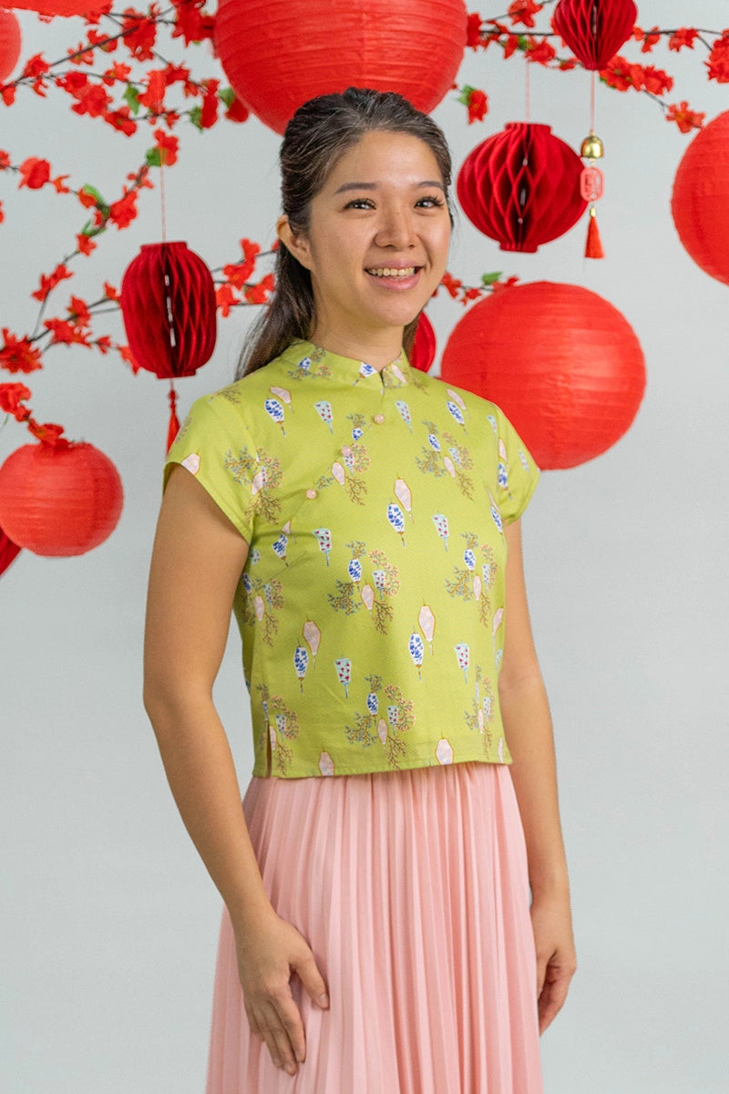 Ladies Alana Top - Yellow Floral Lanterns