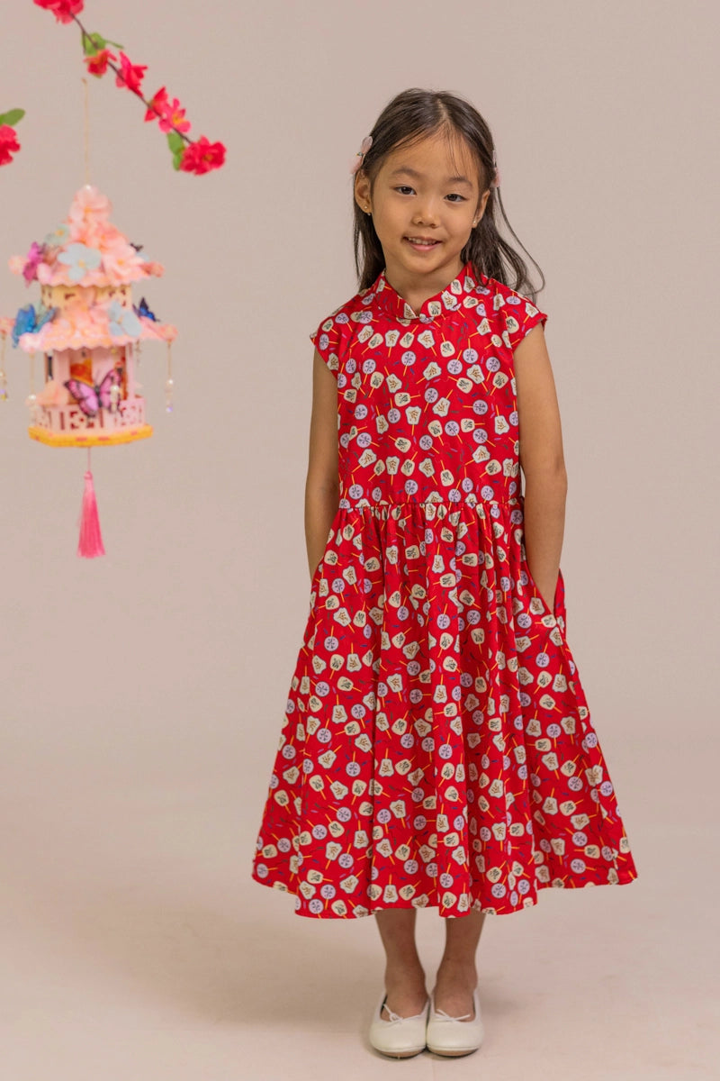 Twirly Cheongsam - Red Fans