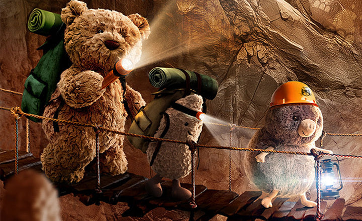 Bartholomew Bear 'Hiking'