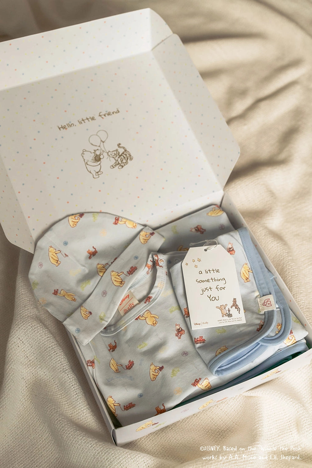 Classic Gift Set - Blue Trains Pooh