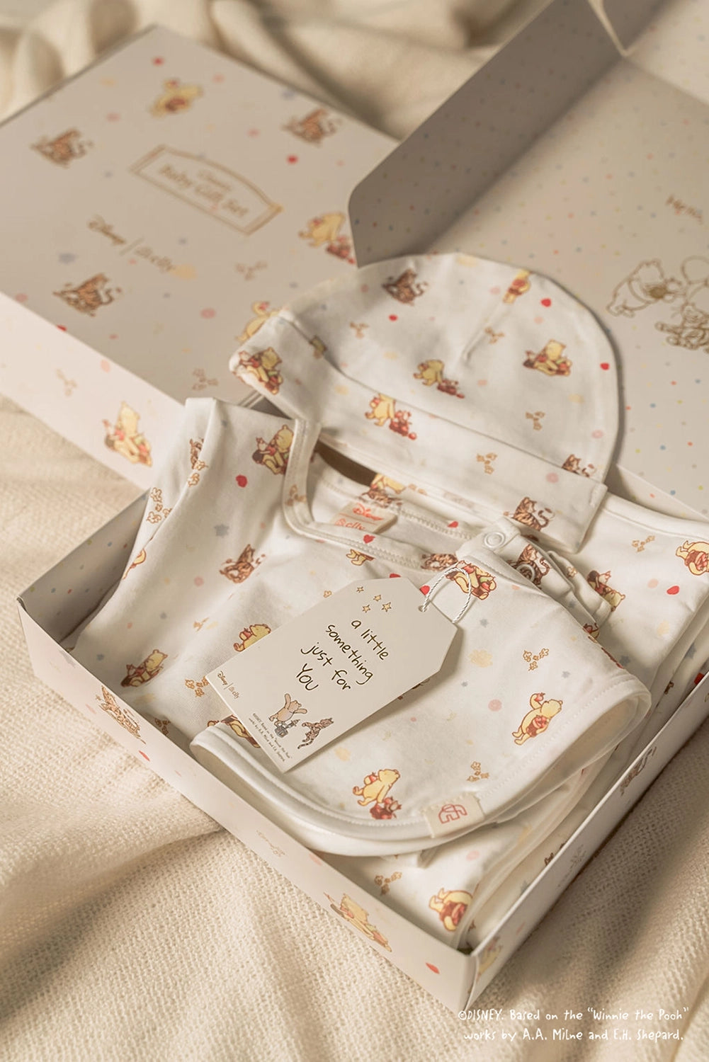 Classic Gift Set - White Harvest Pooh