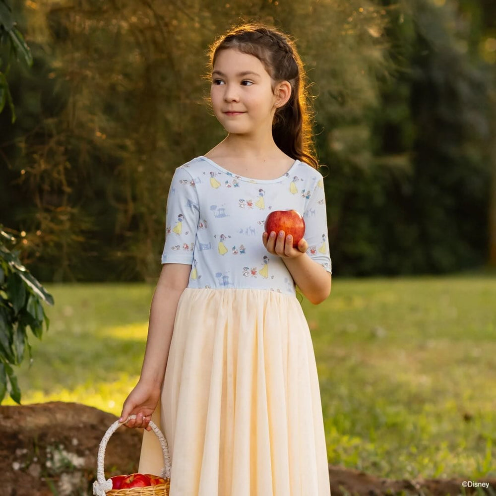 Disney Princess Snow White holding apple