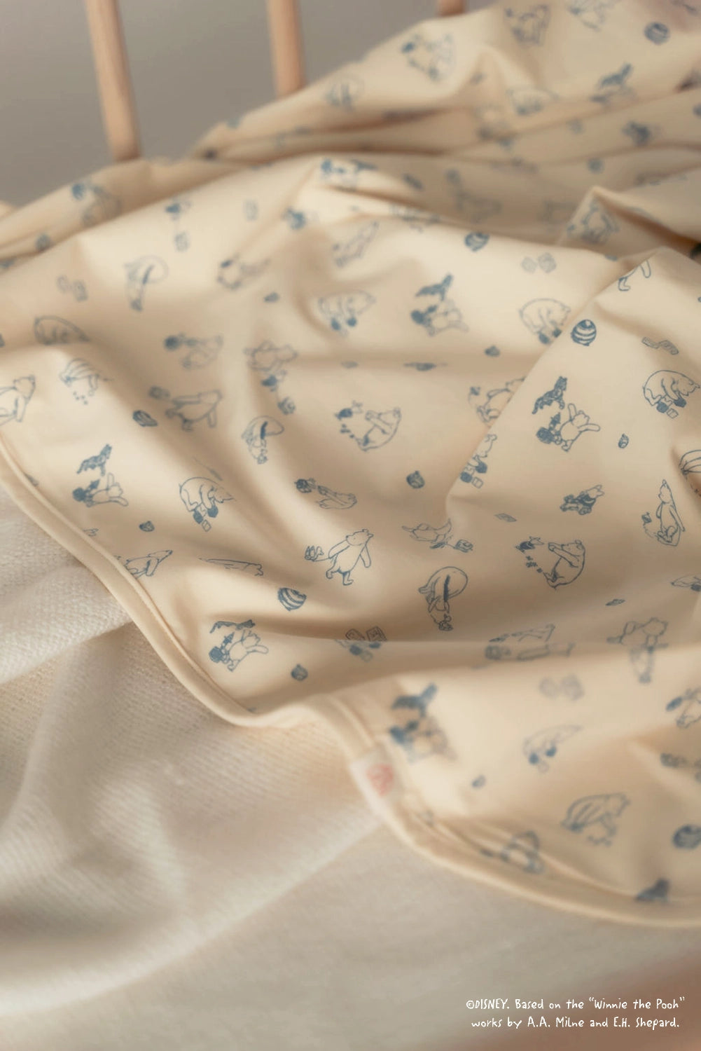 Jersey Blanket - Blue Playtime Pooh