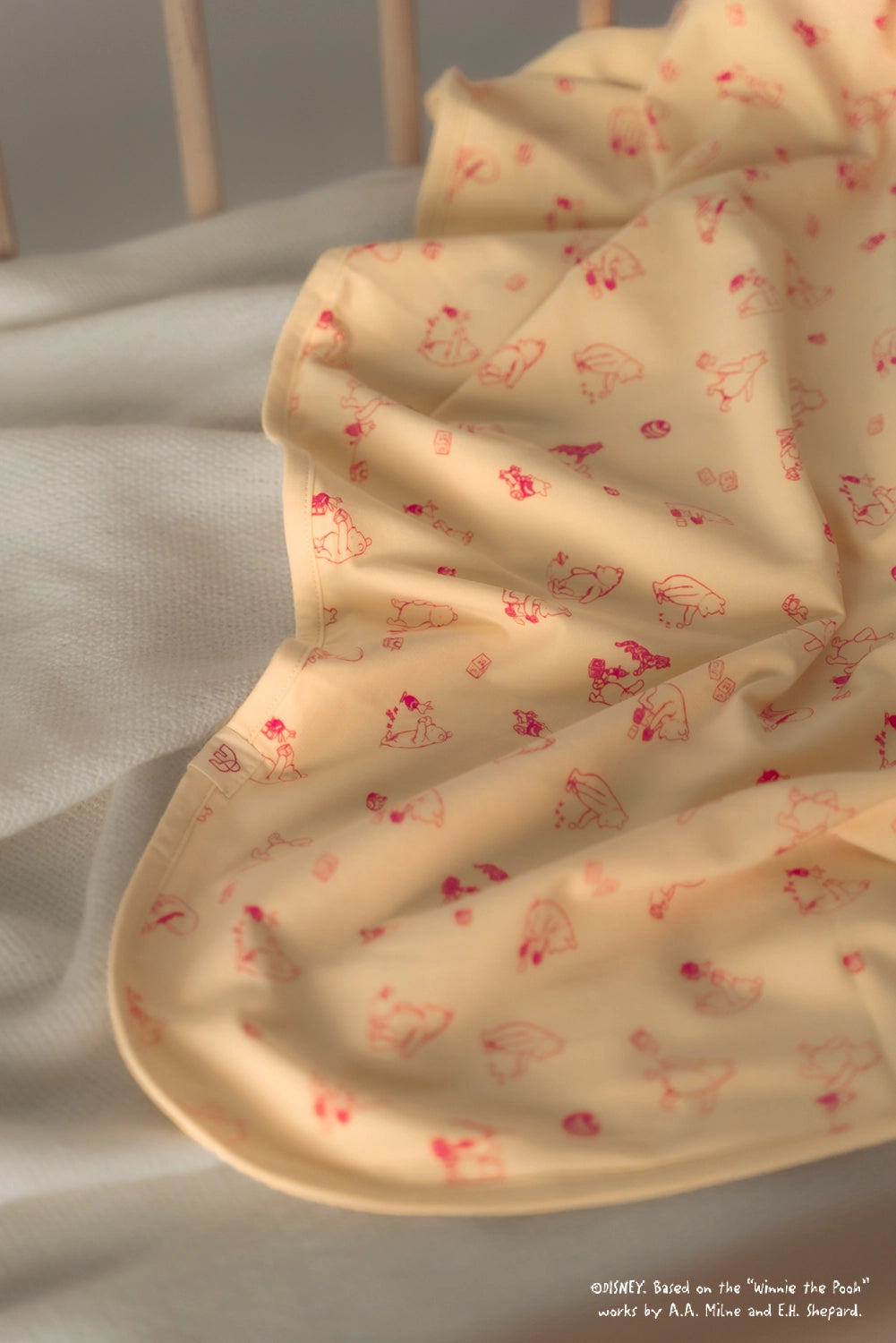 Jersey Blanket - Fuchsia Playtime Pooh