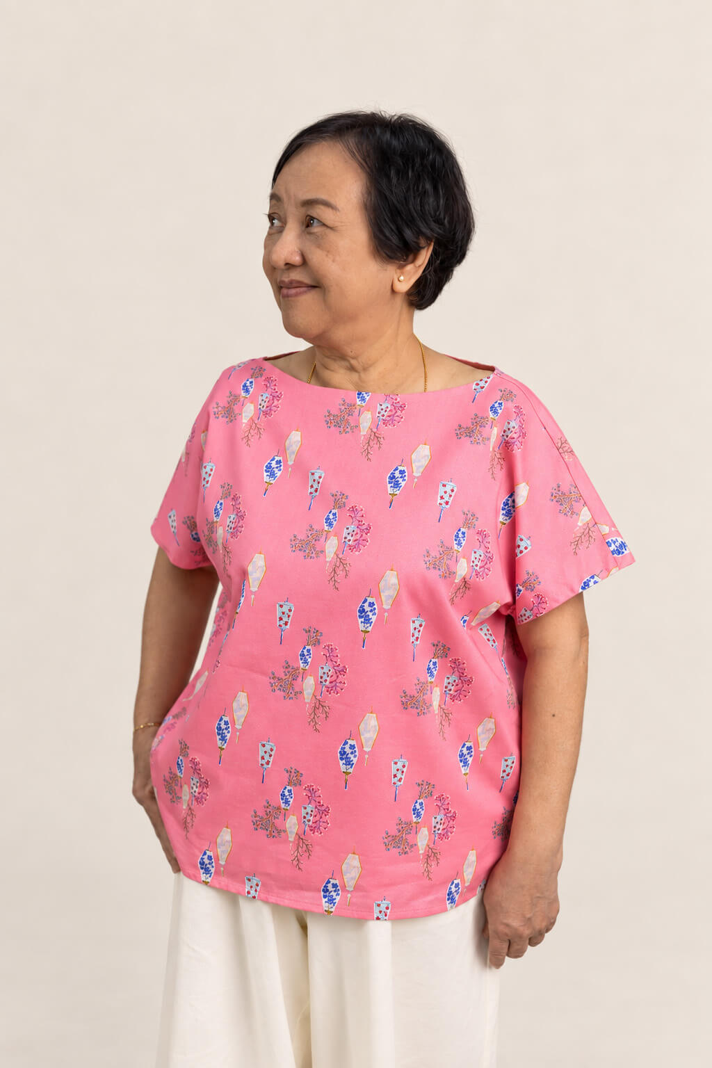 Ladies Becca Top - Pink Floral Lanterns