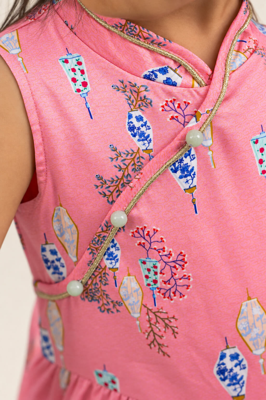 Luna Cheongsam - Pink Floral Lanterns closeup