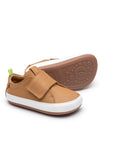 Friendly Sneakers - Hay 