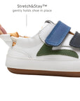 Close-up of the Stretch & Stay elastic heel on the Landy baby sneaker, ensuring the shoe stays comfortably in place.