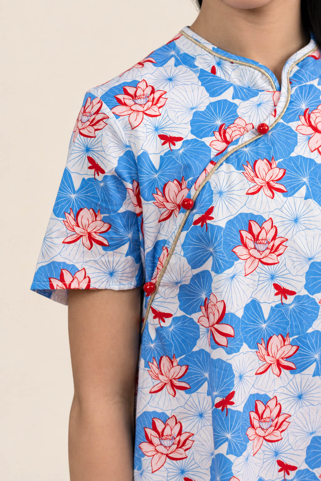 Wendy Cheongsam Blue Lotus buttons