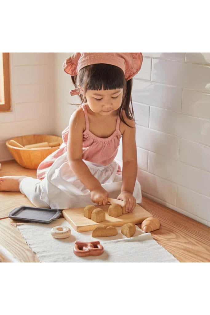 Bread Set (Kids Playing)