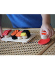 Sushi Set (Kids picking up sushi)