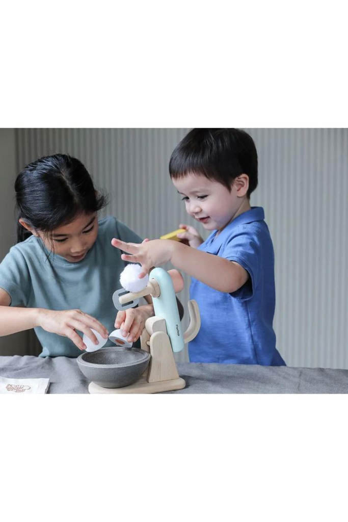 Stand Mixer Set (Kids Playing)