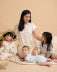 Girl's Nightgown Blue Hunny Pooh family twinning