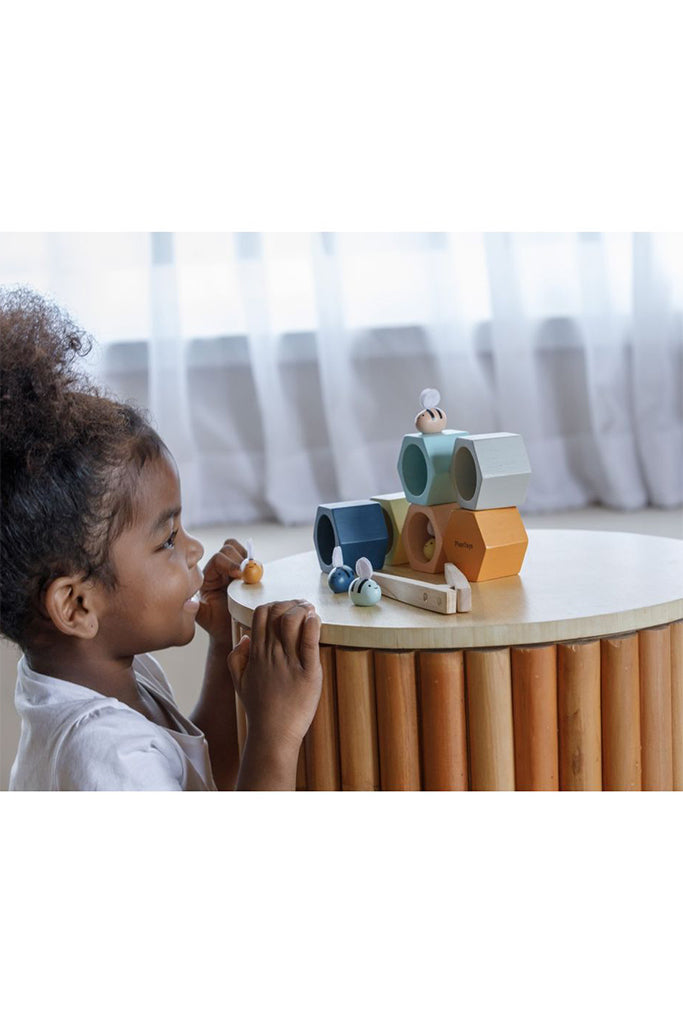 Plan Toys - Beehives (Playing)