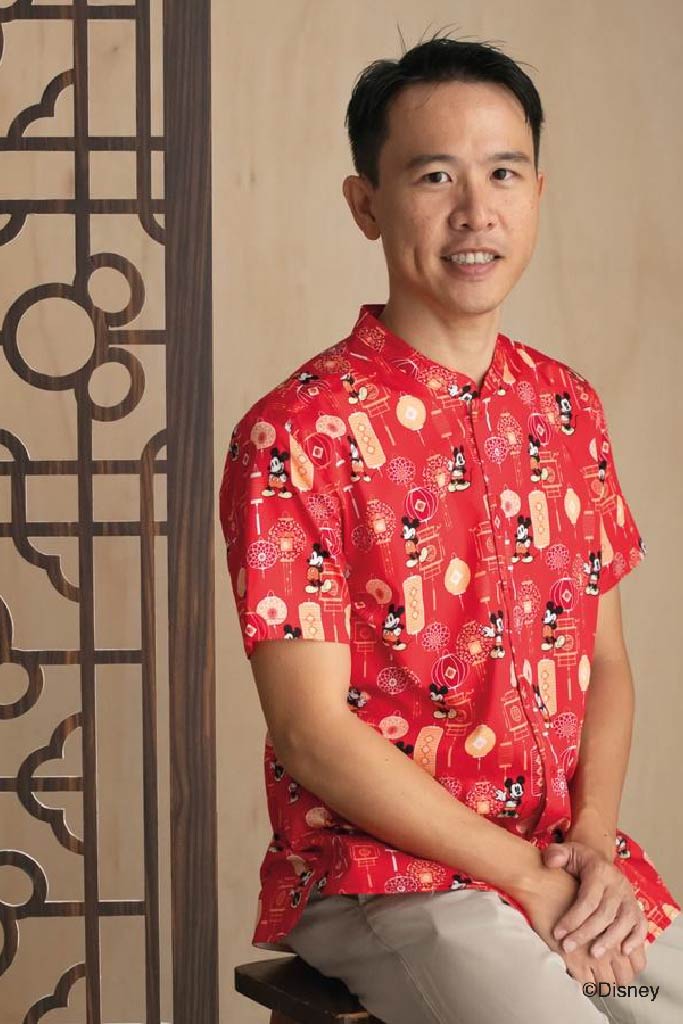 Men's Mandarin-collared shirt - Red Lantern Mickey | CNY2020 Family Twinning Set | The Elly Store Singapore