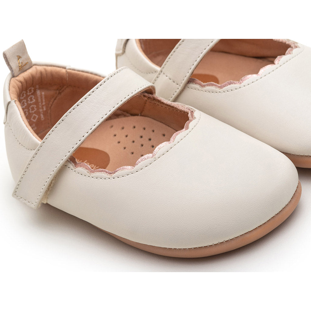 Tip Toey Joey Roundy Shoes - Tapioca / Rose Gold