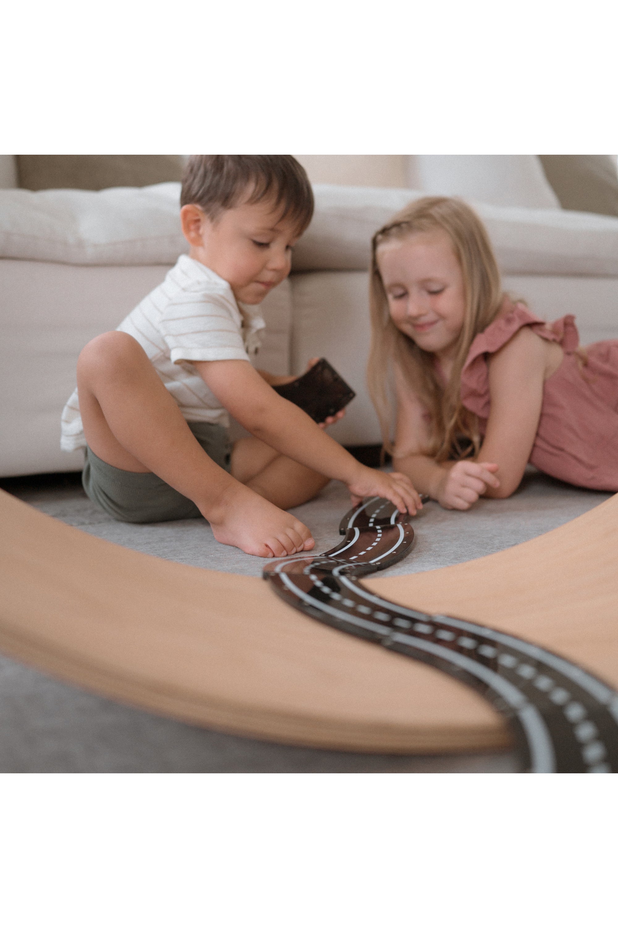 Magna-Tiles XTRAS: Roads 12-Piece Set