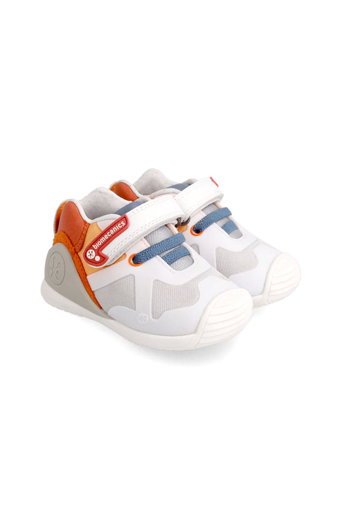 Zapato Sport Shoes White | Biomecanics Kids Shoes | The Elly Store