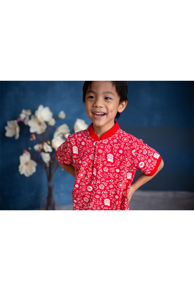 Mandarin-collared Polo Tee - Red Lion Flowers | CNY2022 Twinning Family Set | The Elly Store Singapore