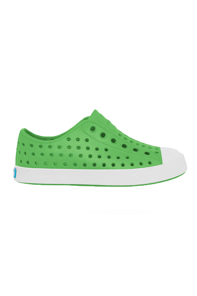 Native Jefferson Grasshopper Green / Shell White Native Kids Shoes side
